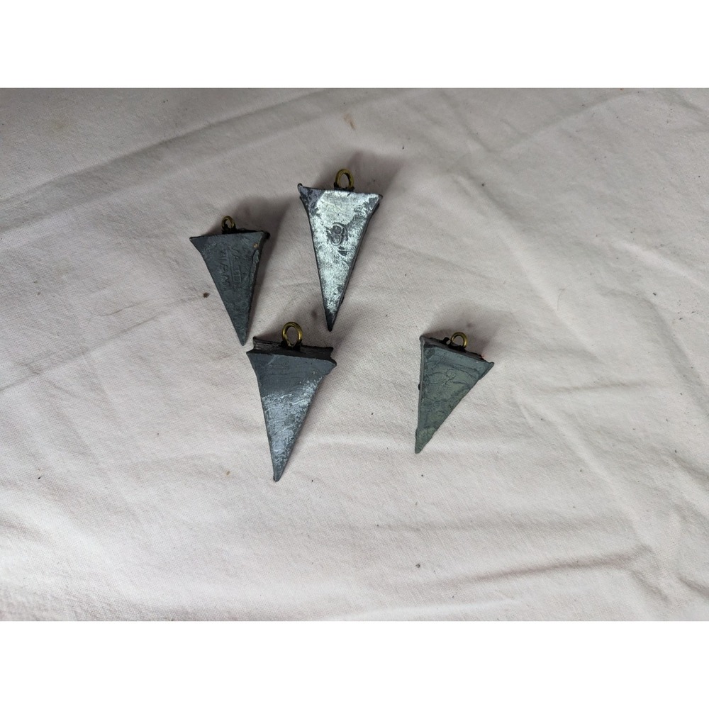 4 lot Vintage fishing weights Walton Miami Pyramid lead Weight sinker